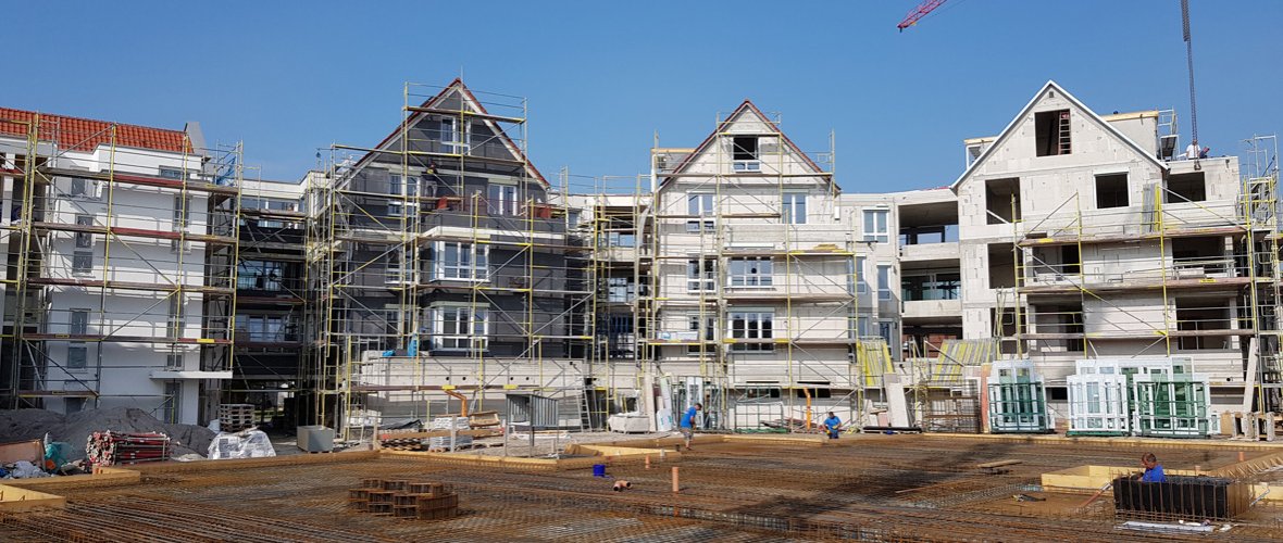 Blick auf die Rückseite der Baustelle in der Oggersheimer Straße