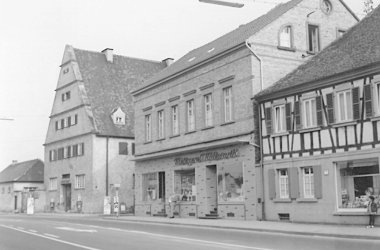 Ansicht der Gebäude Ludwigshafener Straße 2-6 in den sechziger Jahren