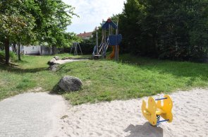 Spielplatz Medardusring Ansicht auf den Spielplatz im Medardusring