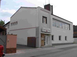Türkisch-Islamischer Verein Mutterstadt Das Vereinshaus des Türkisch-Islamischer Vereins Mutterstadt im Johannes-Emrich Haus, dem ehemaligen Feuerwehrgebäudes