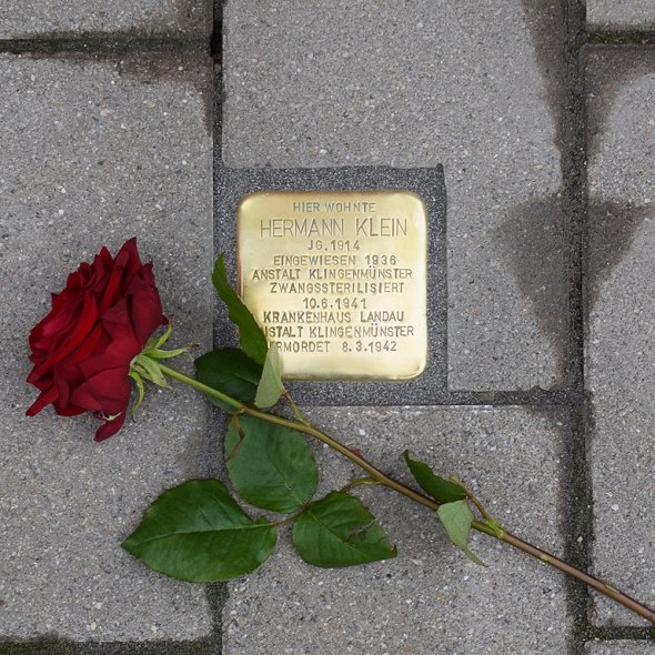 Stein in der Speyerer Straße 73 Stolperstein in der Speyerer Straße 73