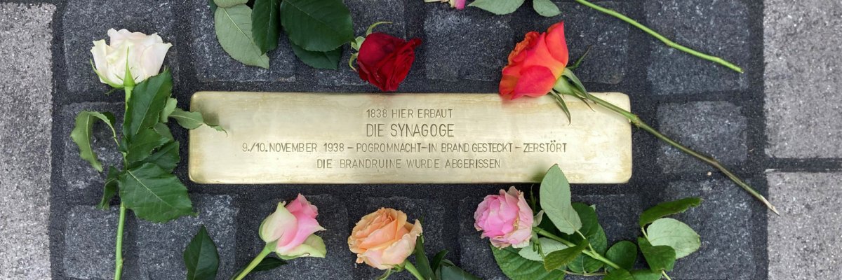 Schwelle in der Oggersheimer Straße 22 Stolperschwelle in der Oggersheimer Straße 22