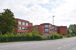 Integrierte Gesamtschule Mutterstadt Die IGS Mutterstadt in der Ansicht von der Blockfeldstraße