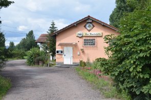 SV OG Mutterstadt Clubhaus Blick auf den Haupteingang des SV OG Mutterstadt Clubhauses