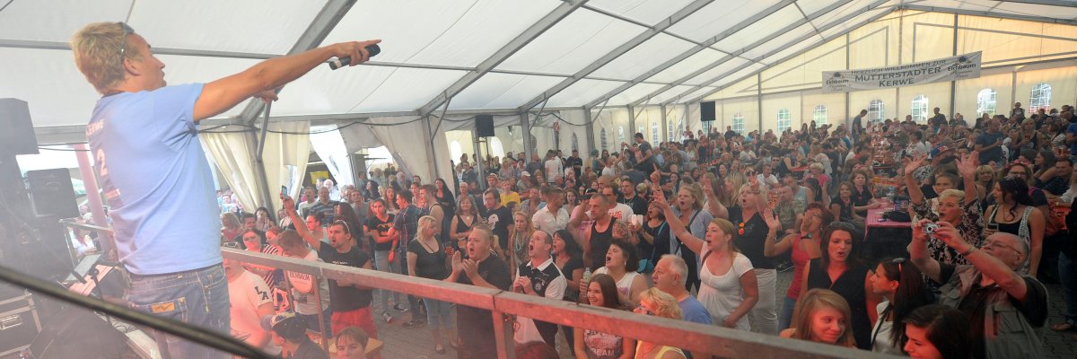 Mutterstadter Kerwe Livemusik im Festzelt der Mutterstadter Kerwe