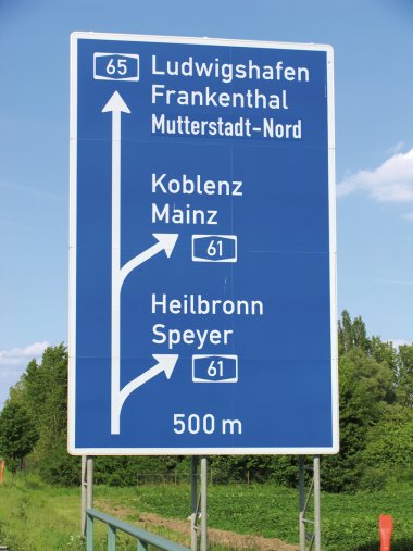 Abbildung des Schildes Mutterstadter Kreuz auf der A65